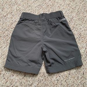 NWT Columbia youth 3T gray shorts